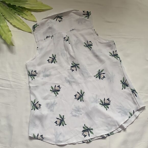 ⭐️NWT ricki’s sleeveless collared button front blouse⭐️ - Picture 8 of 8